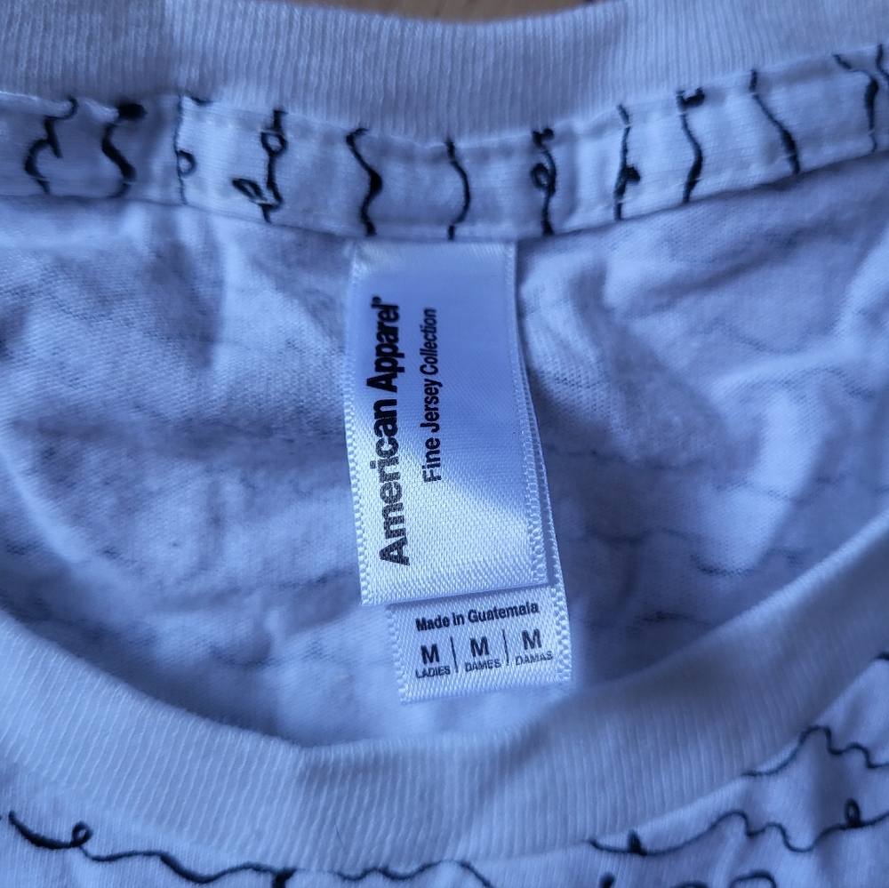 Cursive Print Tee - Picture 3 of 3